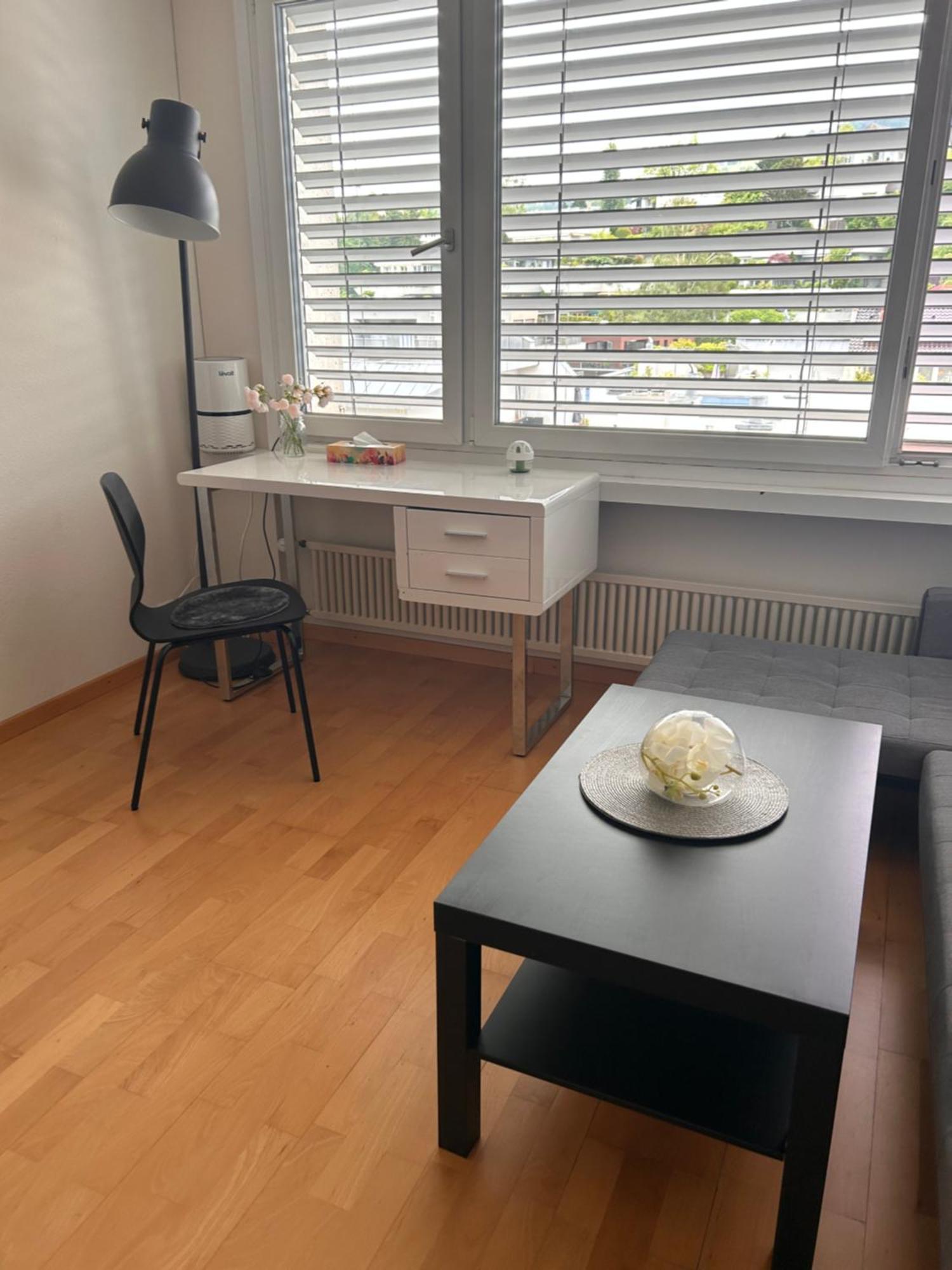 Studio Flat In The Heart Of Zug, Ideal For Solo Travellers Apartman Kültér fotó